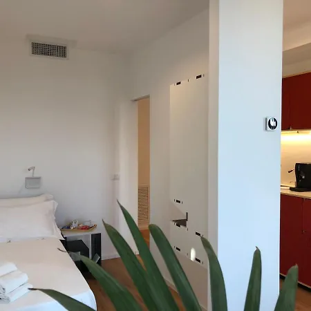 La Ortigia Apartment *